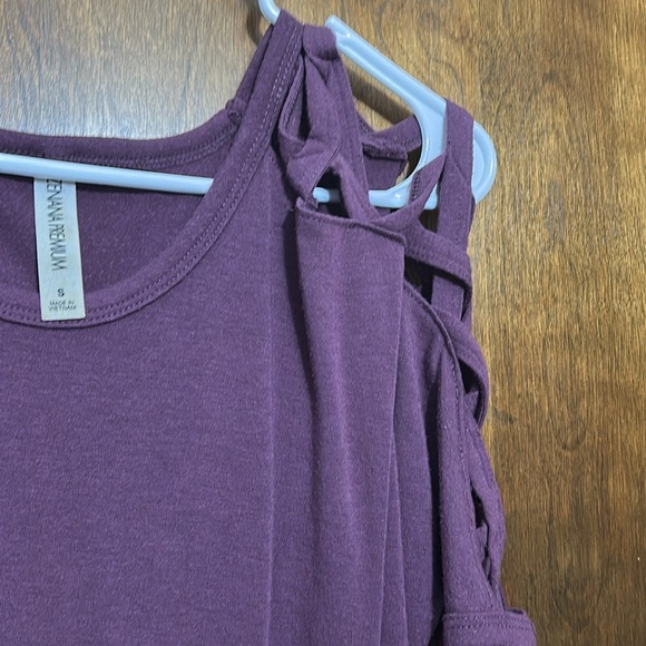 Zenana Prenmium Purple Cold Shoulder Top - Picture 3 of 4